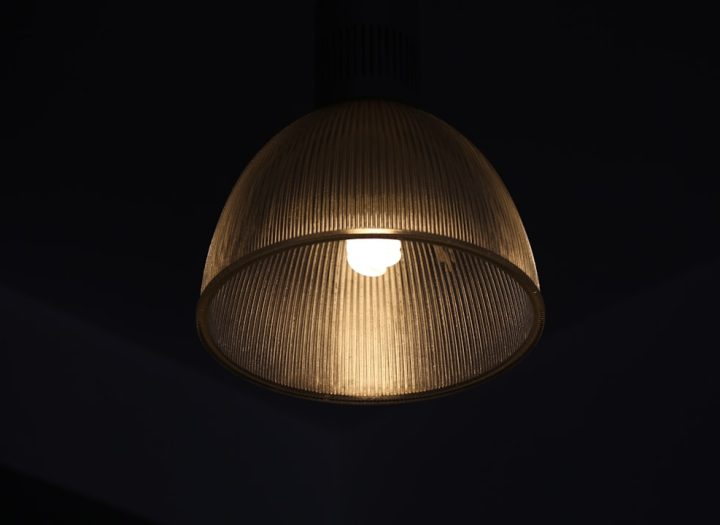 Photo Cream LED lamp