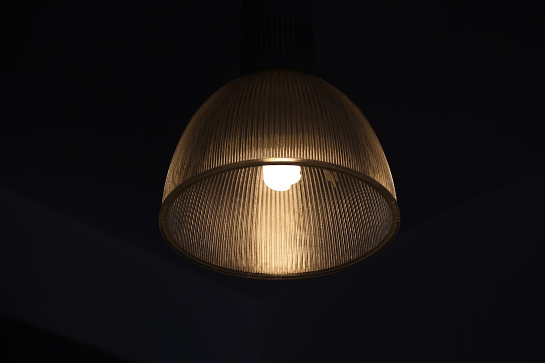 Photo Cream LED lamp